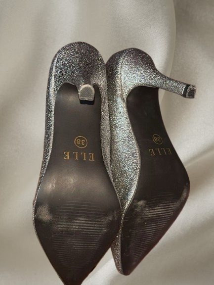 ELLE Glitter Pointed-Toe Heels – Luxe Style for Every Occasion