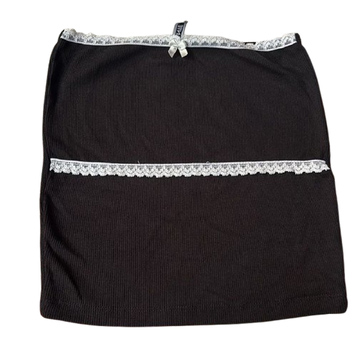 Elegant Black Ribbed Tube Top with Lace Detailing