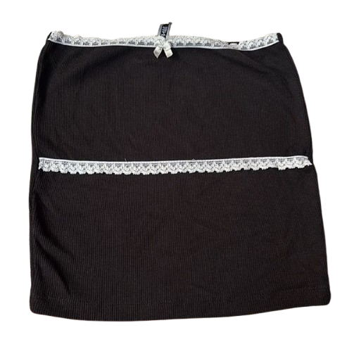 Elegant Black Ribbed Tube Top with Lace Detailing